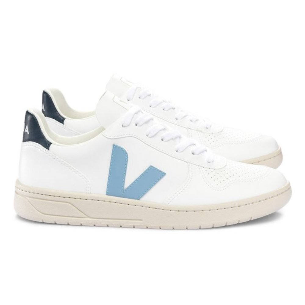 BRAND NEW VEJA  Chromefree V-10 Leather Sneakers in White/Blue
